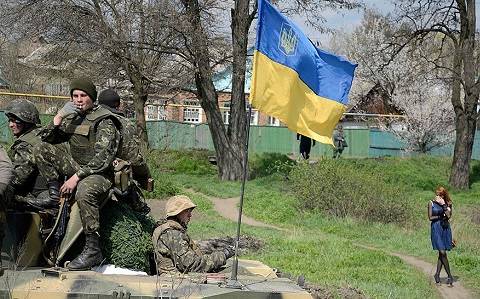 ВСУ разместили боевую технику возле домов мирных жителей Донбасса
