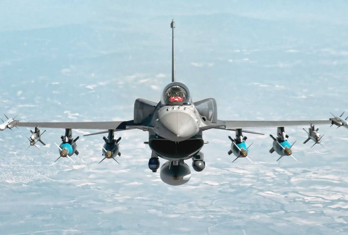 Индия уже заплатила России $ 220 млн. за сбитый над Кашмиром F-16