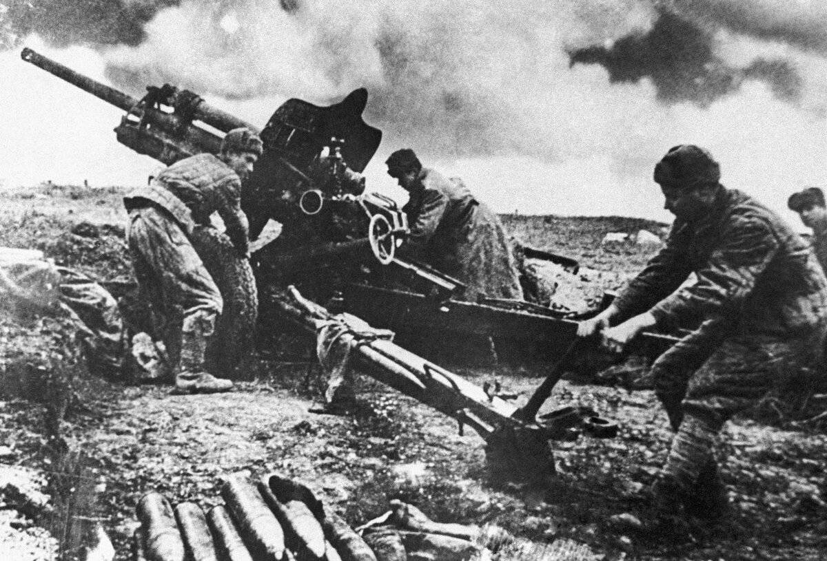 Подвиги артиллеристов-уральцев на Великой Отечественной Войне