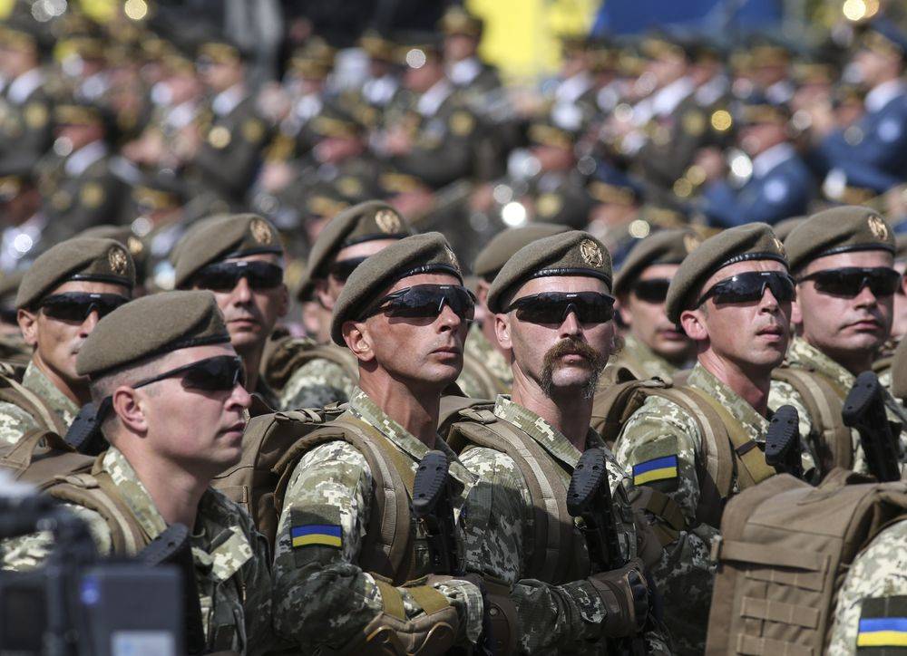 ВСУ не подчинятся Зеленскому: военный парад вопреки воле президента
