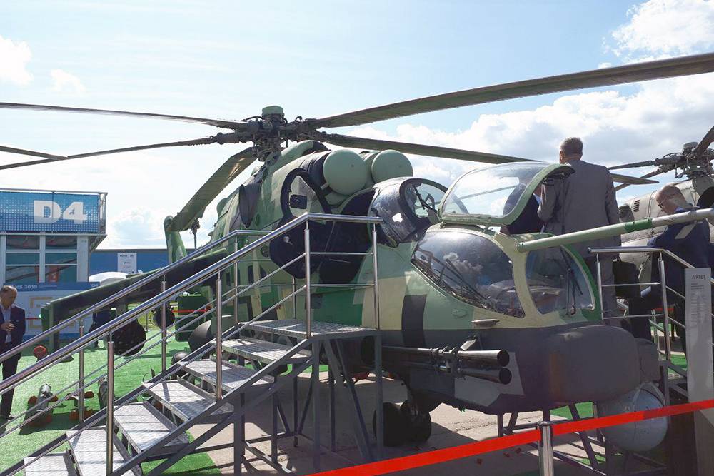 Модернизированный Ми-24П с современной РЛС показали на МАКС-2019