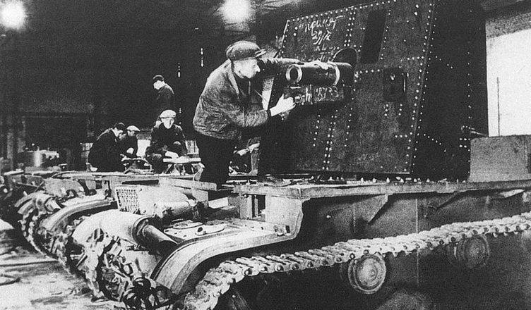 Производство танков в блокадном Ленинграде