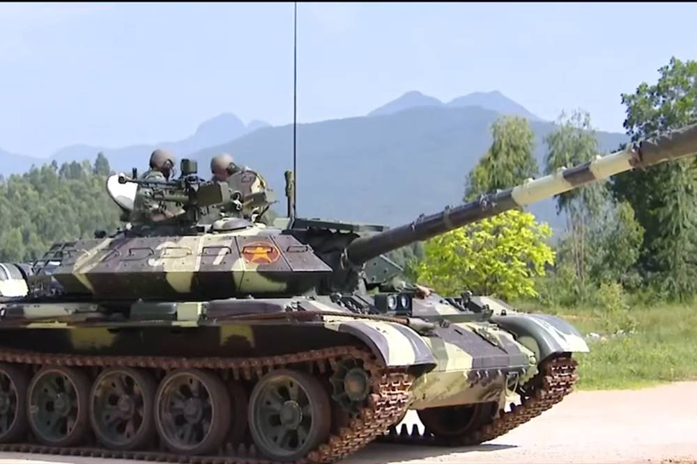 Танки-тренажеры: "прокачанные" Т-54 помогли вьетнамцам освоить Т-72Б3