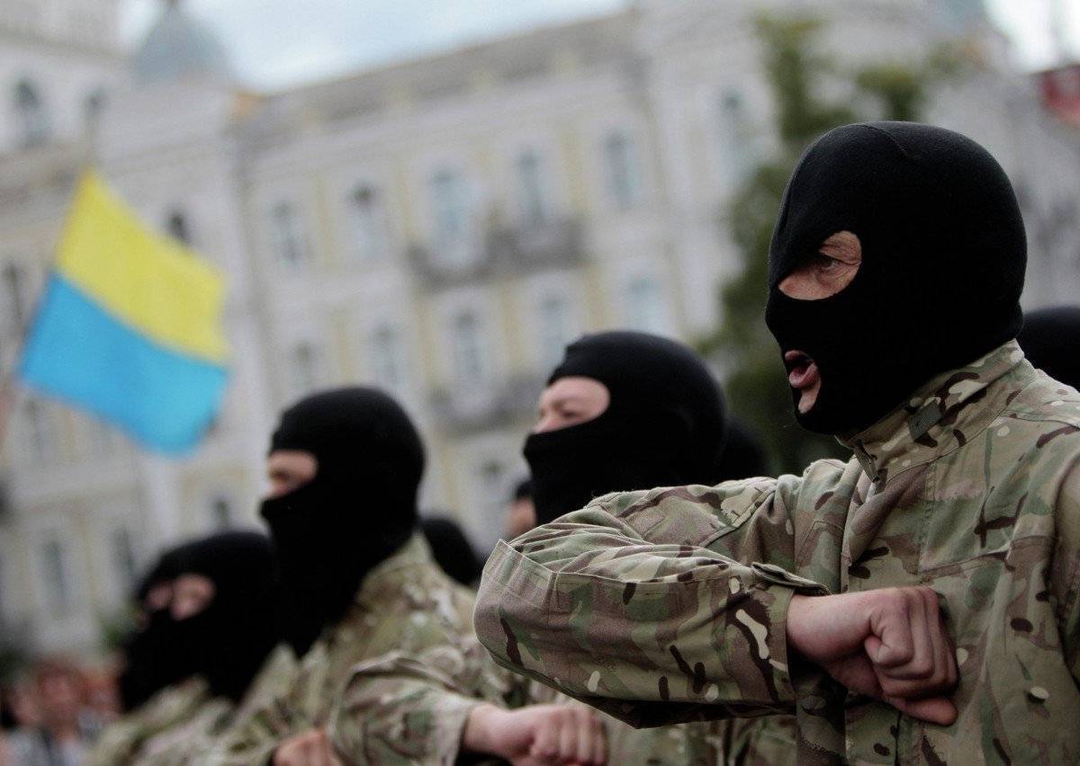 Националистов и добровольцев Украины заставят ответить за расстрел Донбасса