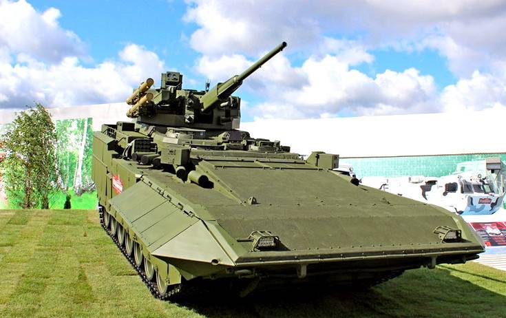 Российская тяжелая БМП Т-15 «Армата» оказалась легкой целью