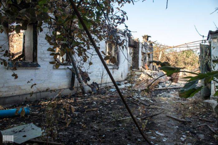 В Донбассе снова ранены мирные жители