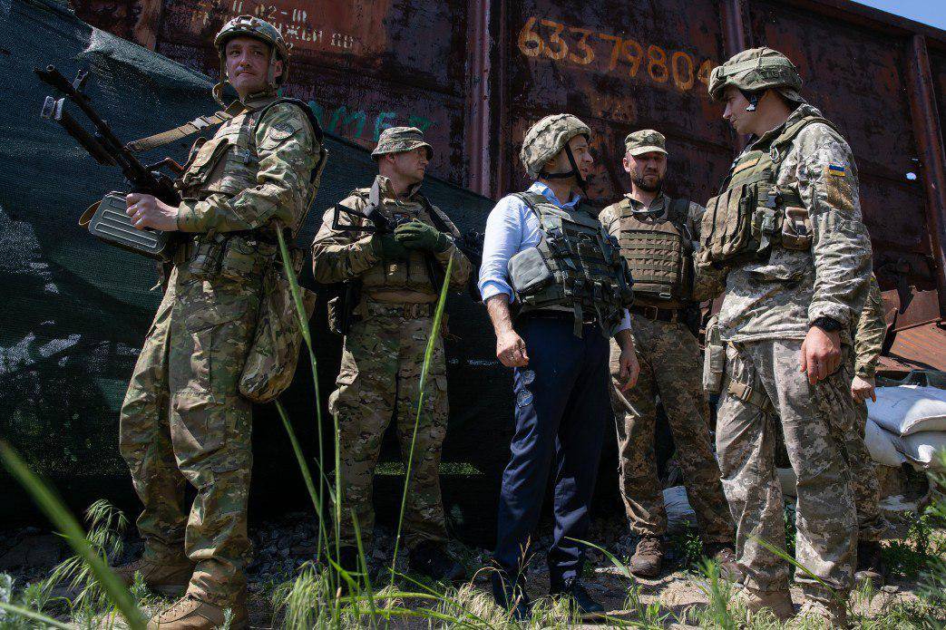 Армия Зеленского продолжает разрушать Донбасс и калечить жителей ЛДНР