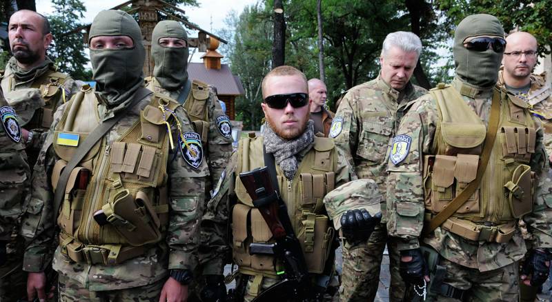 «Айдар» готовится ударить по ВСУ: в Донецке раскрыли замысел СБУ