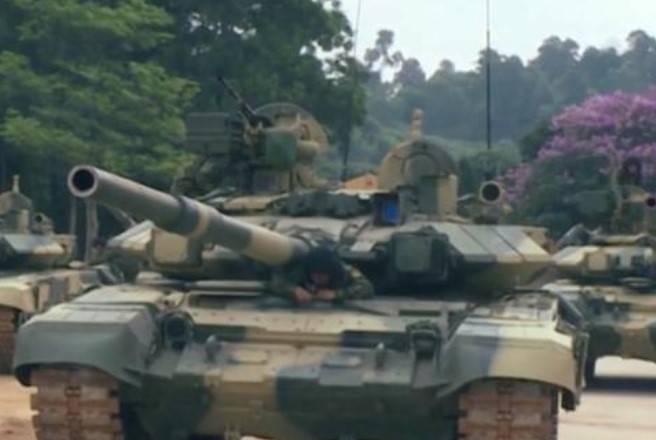 Китайский источник: Т-90С заменили Т-54 в элитной ханойской бригаде