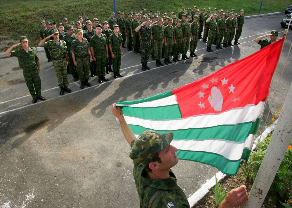 Россия за свои деньги будет модернизировать армию Абхазии