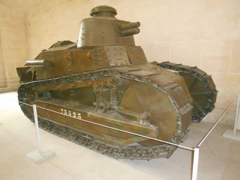 FТ-17. Размышления возле танка в музее