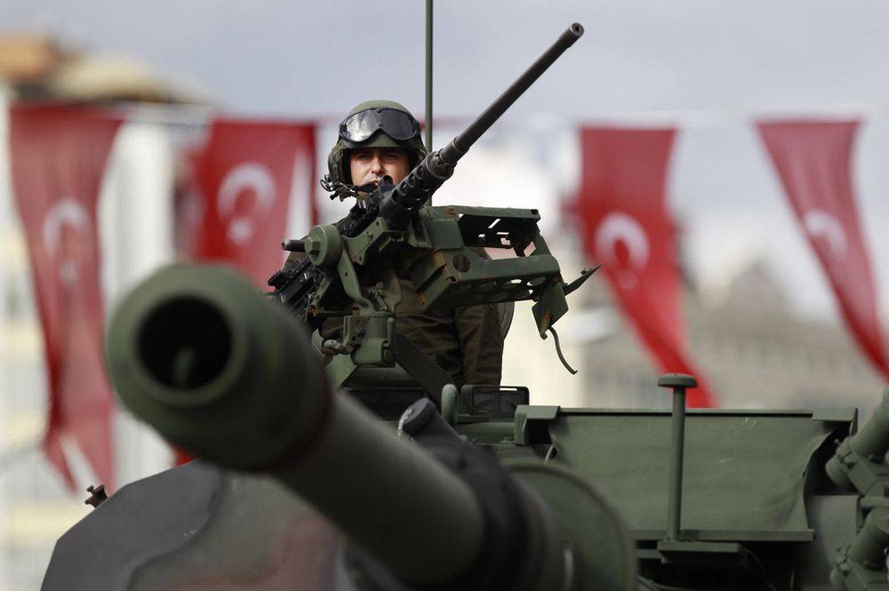 Турецкая армия начала обстрелы позиций курдов в Сирии