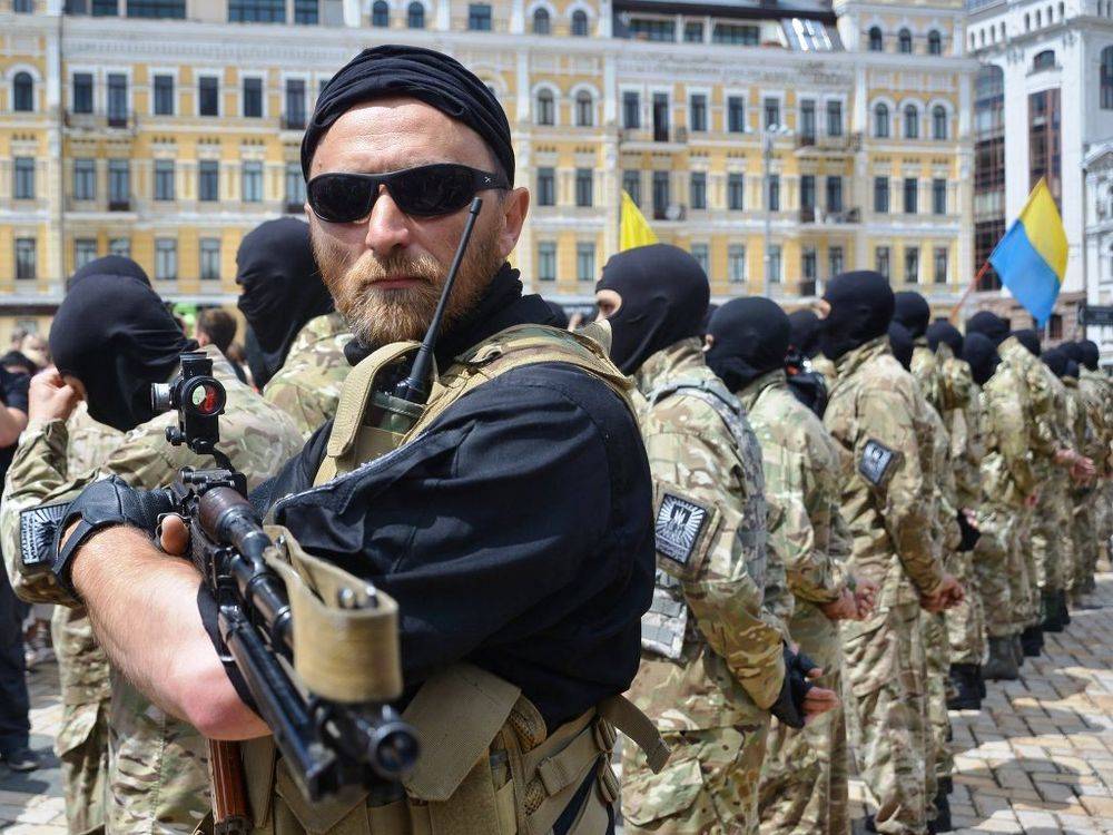 Украинские нацисты угрожают начать войну на Донбассе своими силами