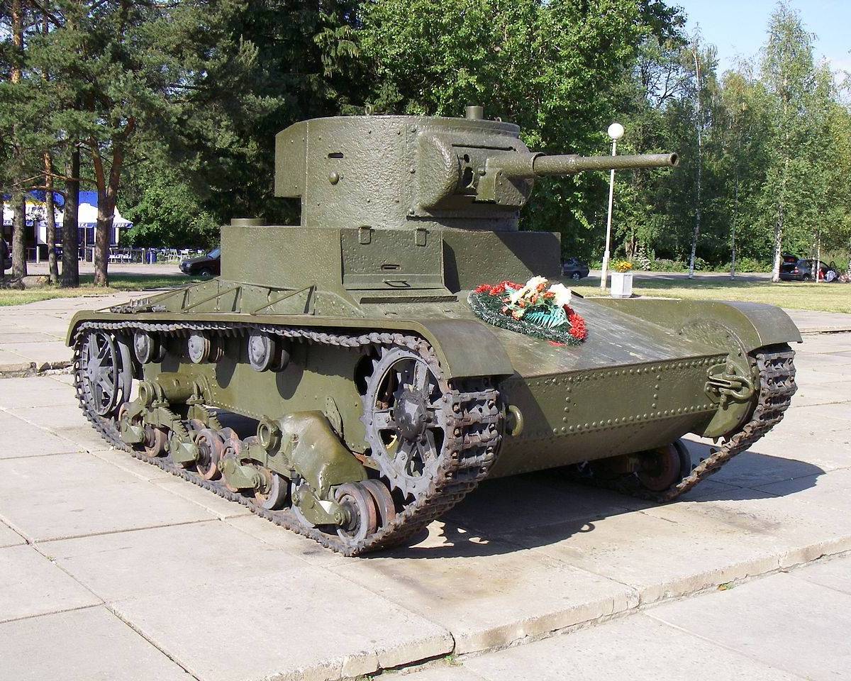 "Будем нажимать..." Советский Союз осваивает производство танков