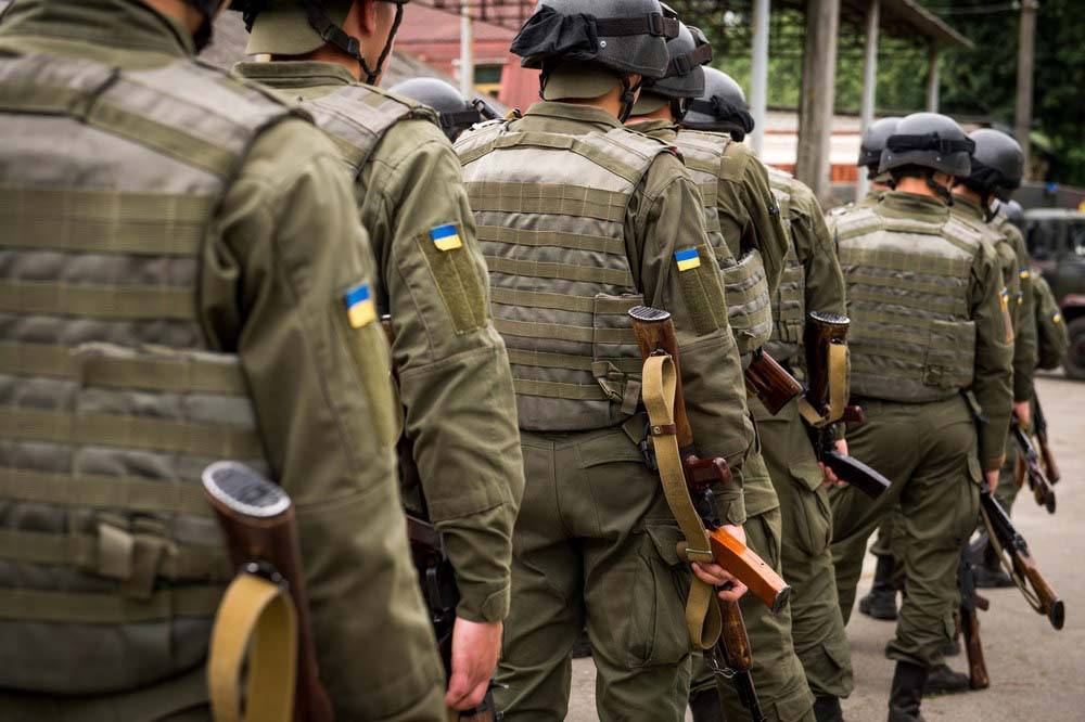 Разведение войск в Донбассе: подписанного три года ждут, а на четвертый...