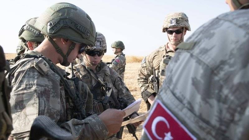 Как армия Турции вынуждает курдов отступать в Сирии