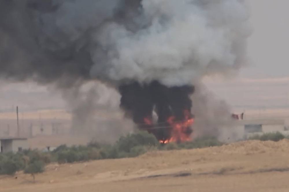 Первые потери: уничтожение турецкой бронетехники сняли на видео в Сирии