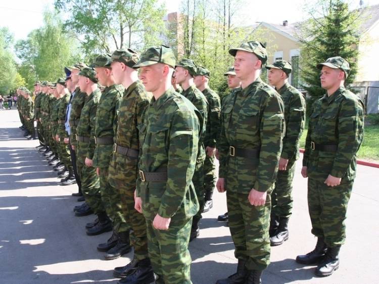 Как жители ЛДНР могут попасть на военную службу в России