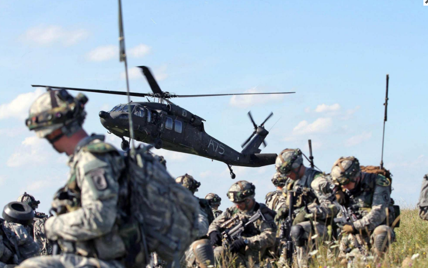 Запад загоняет себя в ловушку: РФ даст адекватный ответ на действия НАТО