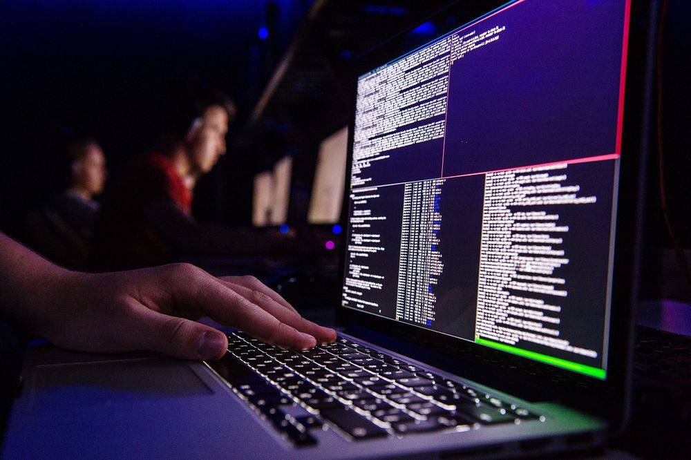 Российских хакеров обвинили во взломе иранских сетей и кибератаках