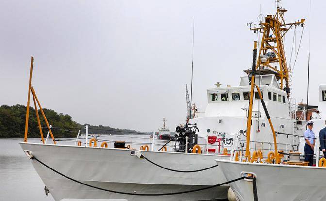 Щирый флот: ВМС Украины усилились «наследством Порошенко»