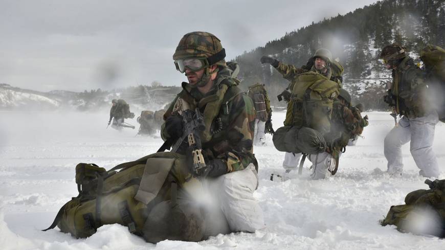 Странные маневры НАТО у границ РФ: Запад уже не скрывает планы на Арктику