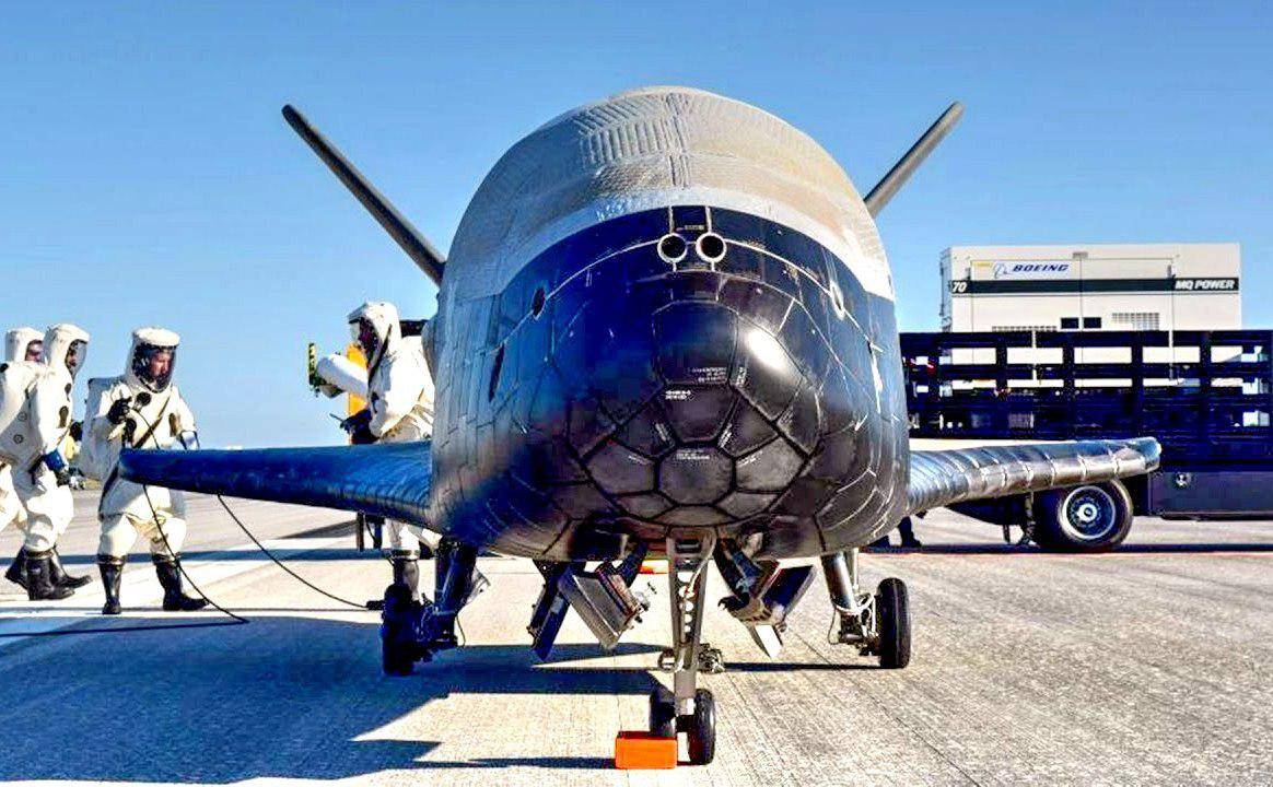 Секретный полет X-37B: американский челнок угодил в поле зрения военных РФ