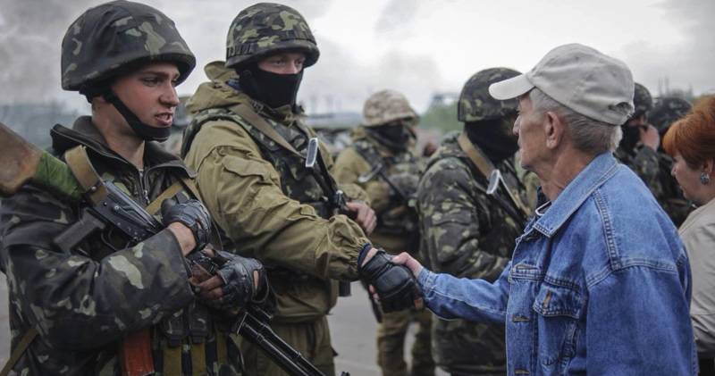 «Солдат, войну пора заканчивать»: жители Донбасса обратились к бойцам ВСУ