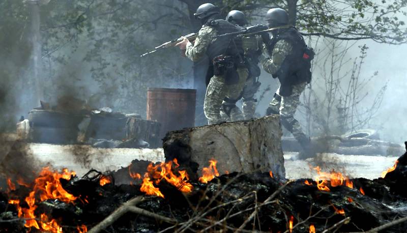 Бой на блокпосту: бойцы ВСУ уничтожили группу националистов