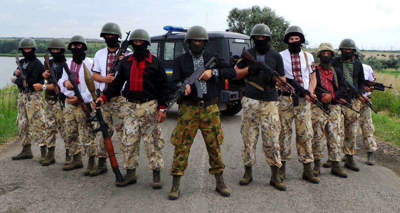 Терпение лопнуло: Киев физически зачищает Донбасс от националистов