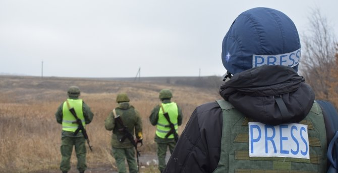 После разведения сил на Донбассе журналисты ВГТРК попали под огонь ВСУ