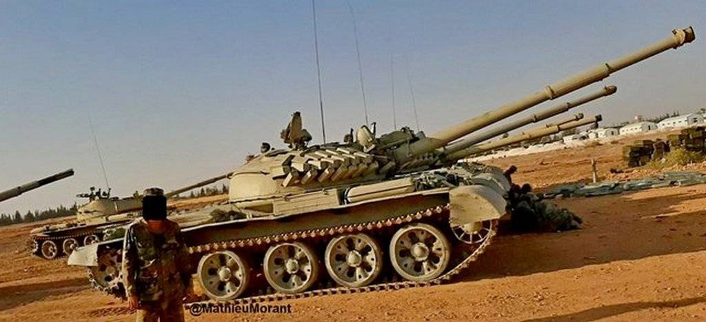 Сирия: на помощь "афганским танкам" прибыли Т-62МВ с "реактивной броней"