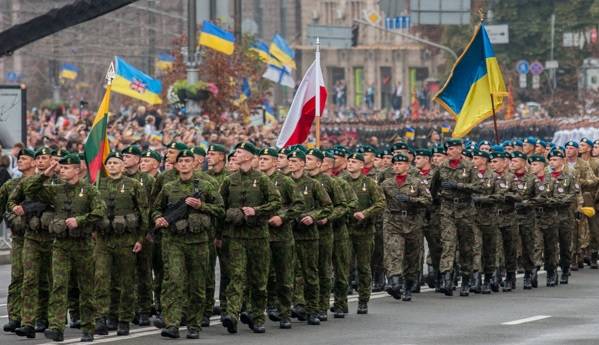 Зачем микромодель «объединённой армии Европы» проводит учения на Украине