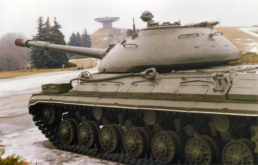 66 лет последнему тяжелому танку СССР - Т-10