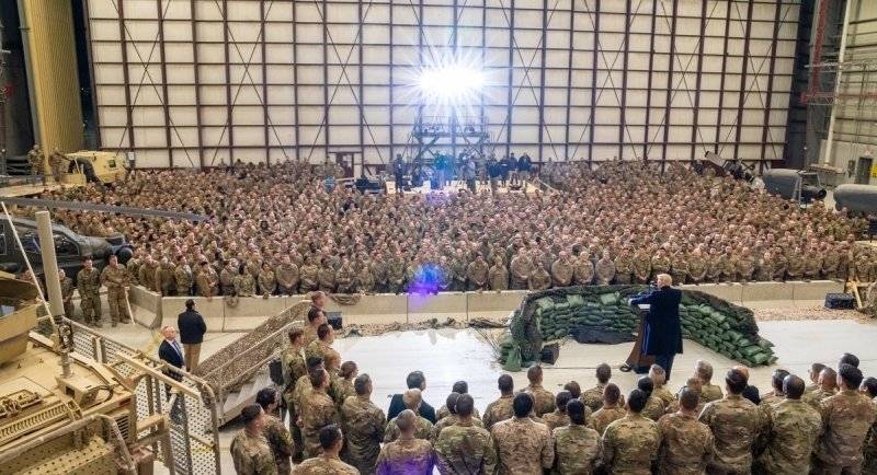Зачем Трамп прилетал к военным в Афганистан на самом деле