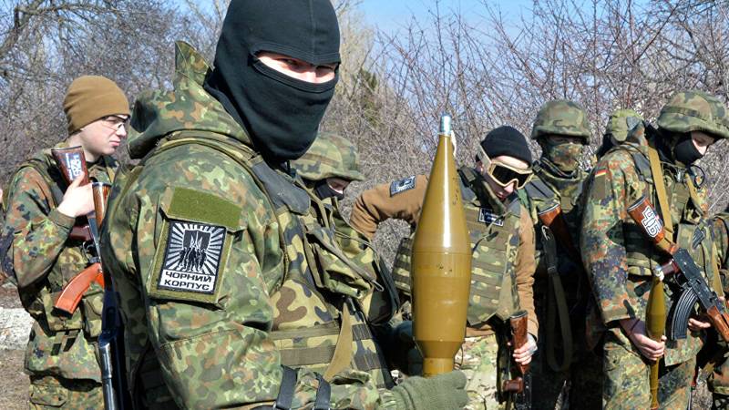 Радикалы развязали бой с подразделением ВСУ на Донбассе