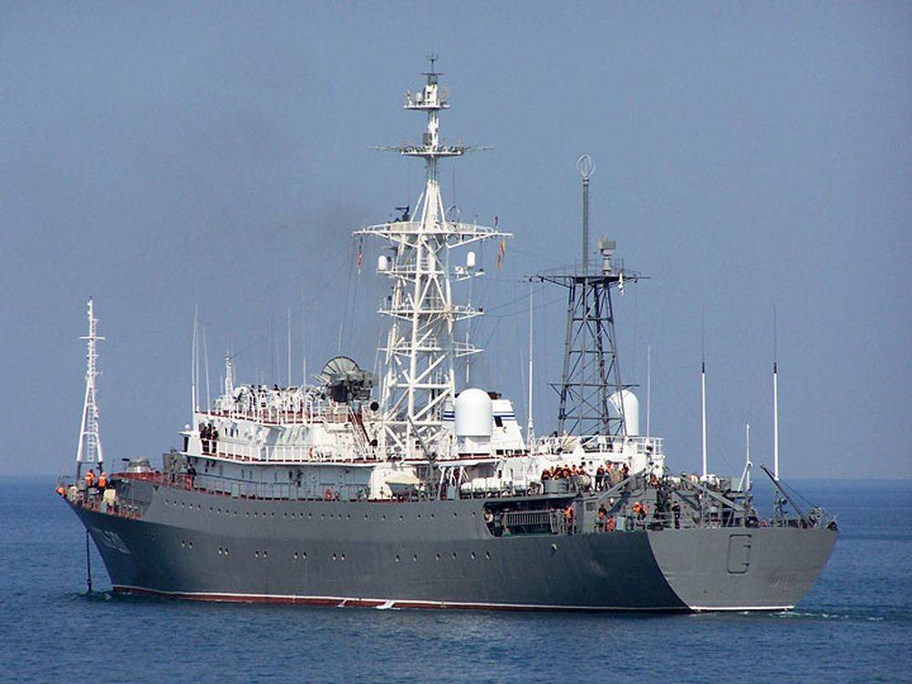 Российский корабль обвинили в «беспорядочных маневрах» у берегов США