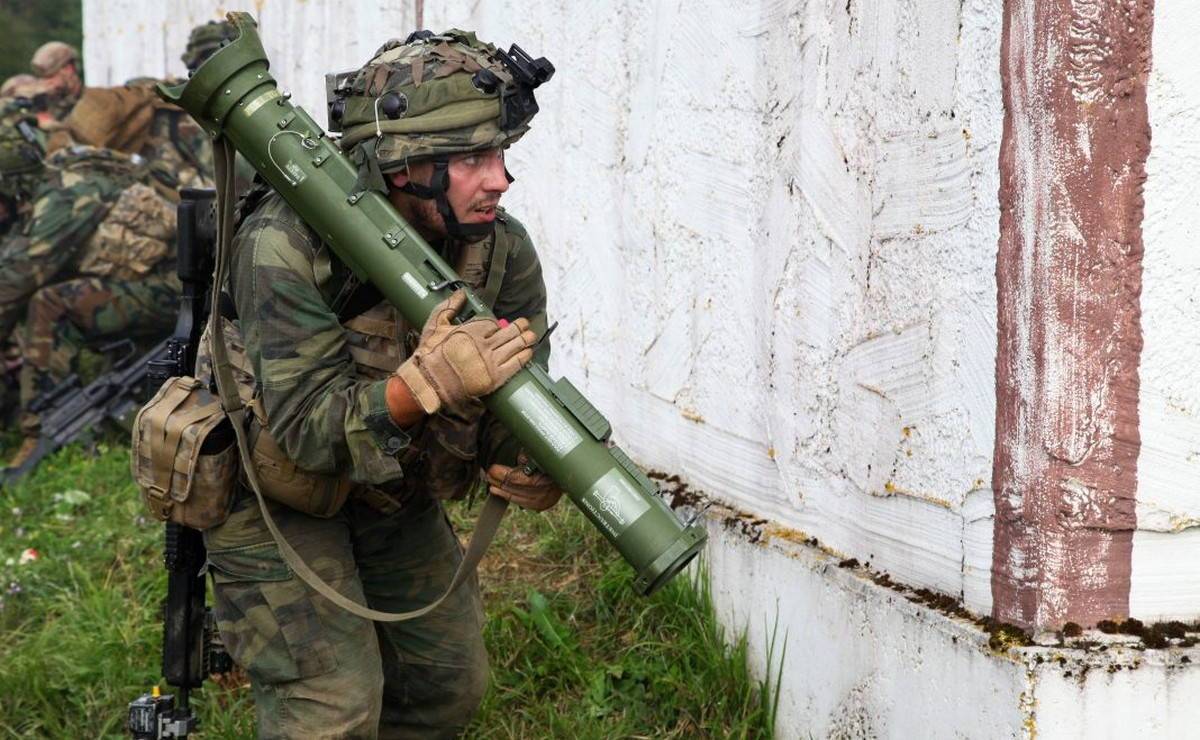 Латвия инвестирует в дополнительную противотанковую оборону