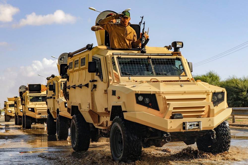 В ожидании танков: новую бронетехнику перебрасывают в Ливию