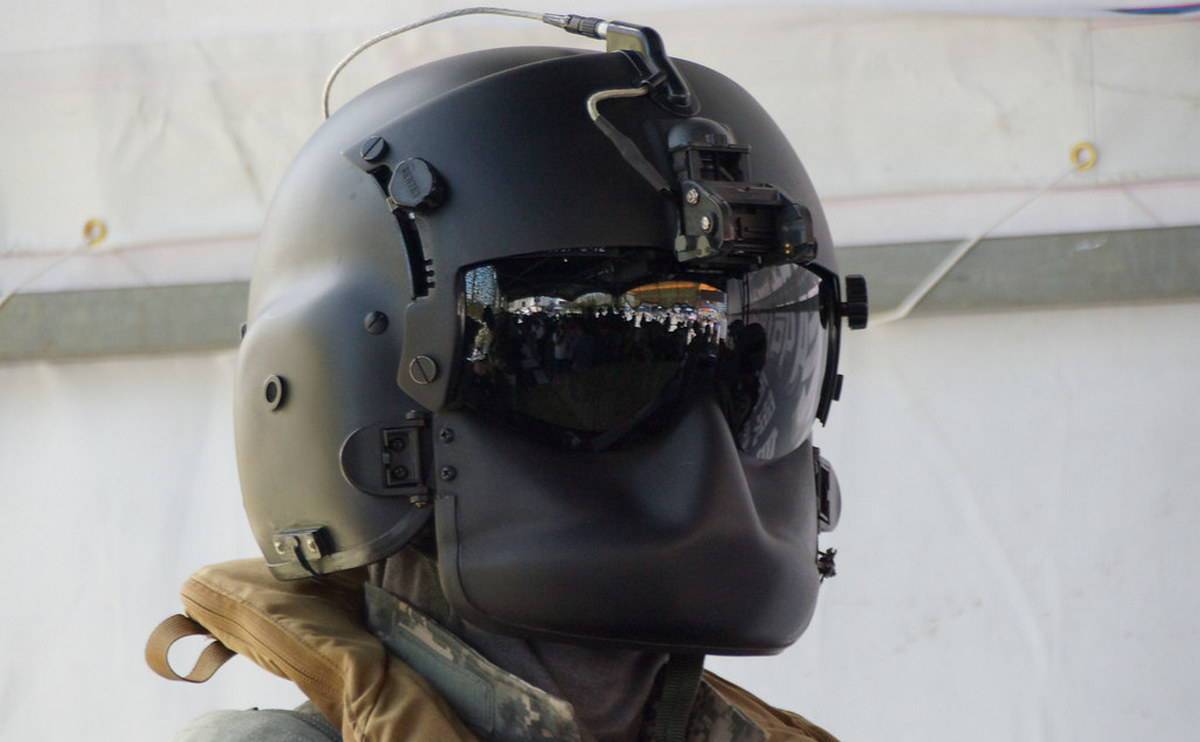 Бундесвер заказал новый серийный шлем для пилотов вертолетов