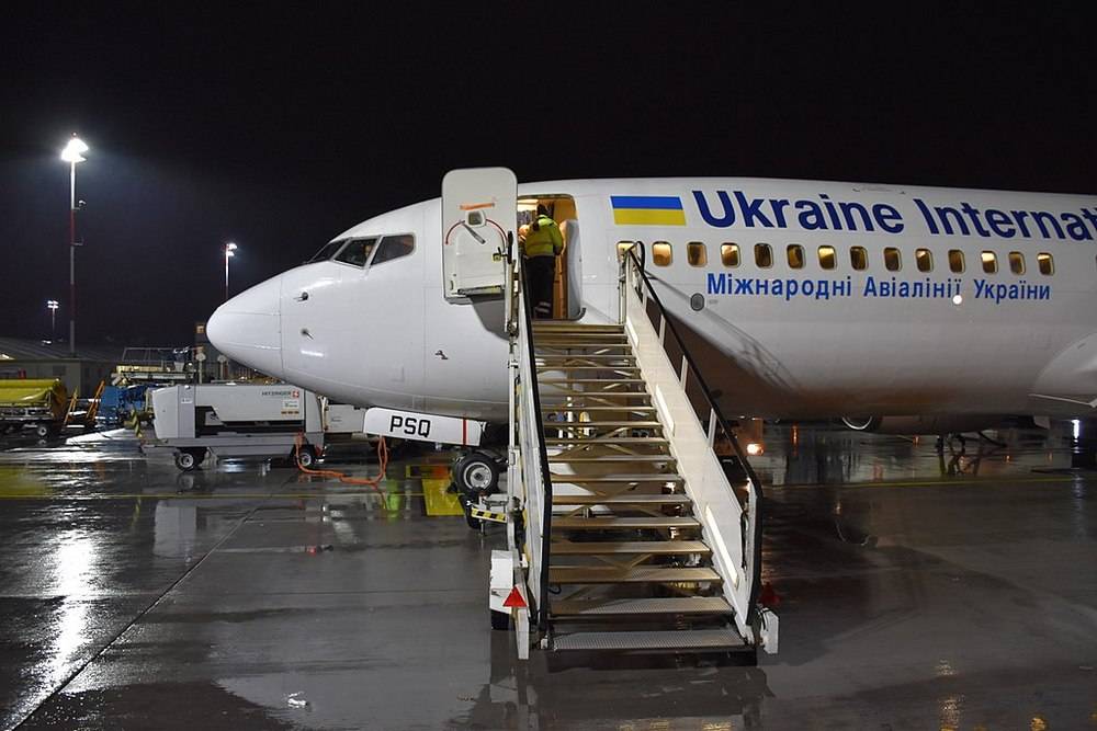 Киев: Украинский самолет в Иране могла сбить российская ракета