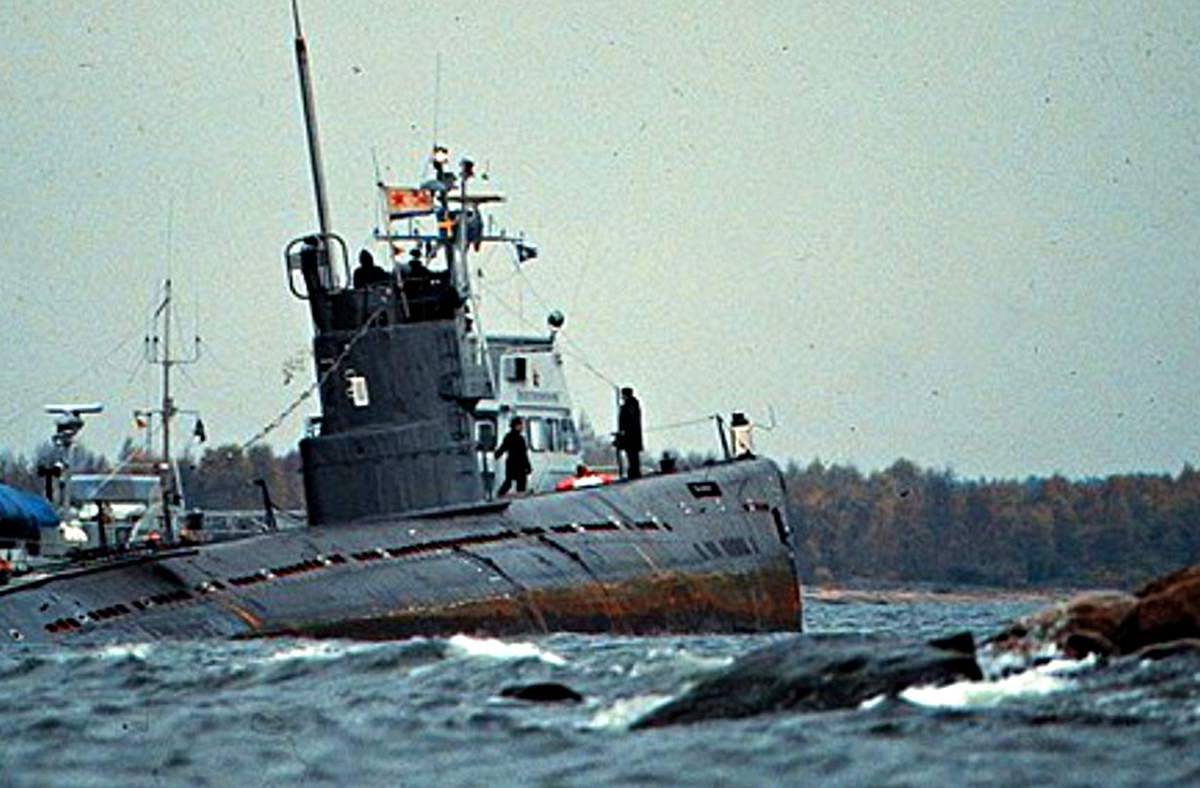 Таинственные следы: как подводные танки Швецию штурмовали