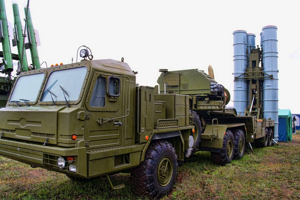 Россия и Ирак начали переговоры по поставкам ЗРК С-300