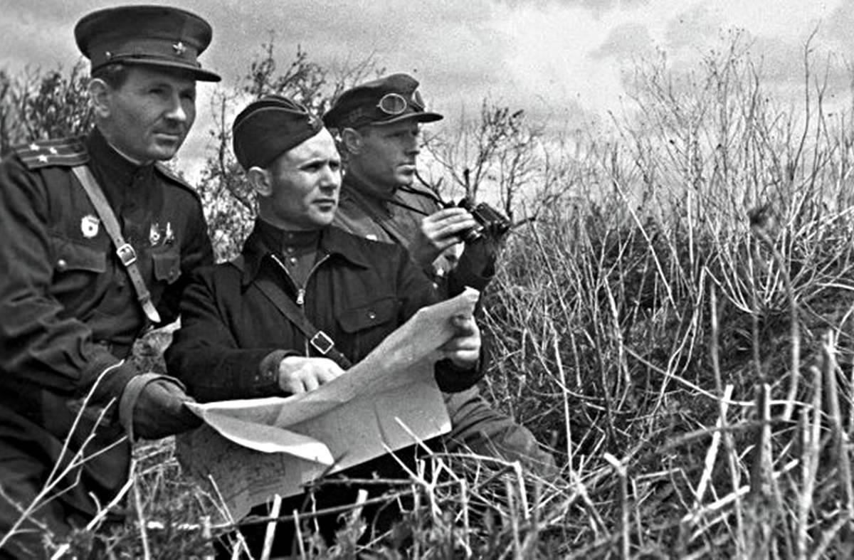 Играй, гармонь: советские разведчики против гармонистов вермахта