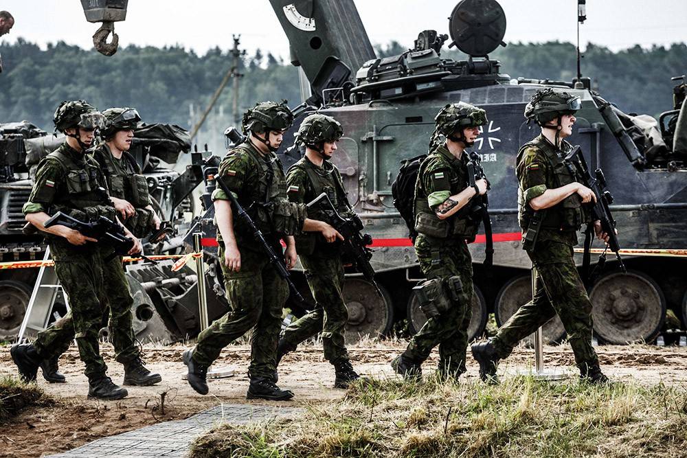 Крупные учения у границ РФ: Запад стягивает войска в Восточную Европу