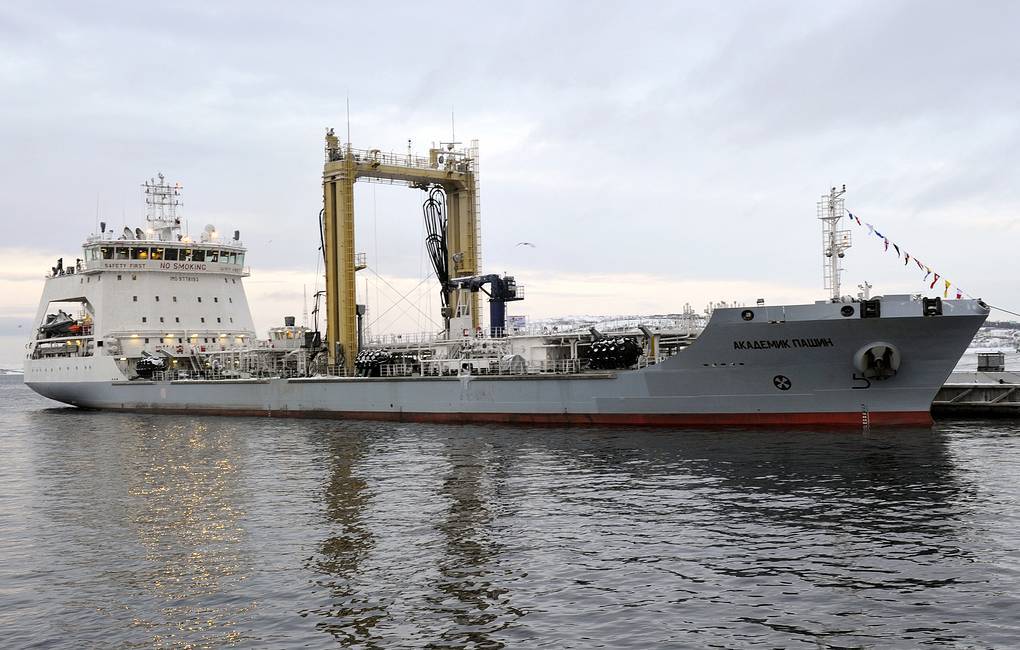 Универсальные и многофункциональные: для ВМФ построят ещё пять танкеров