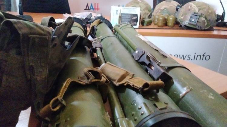 Ополчение Донбасса показало на видео обнаруженные схроны ВСУ с боеприпасами