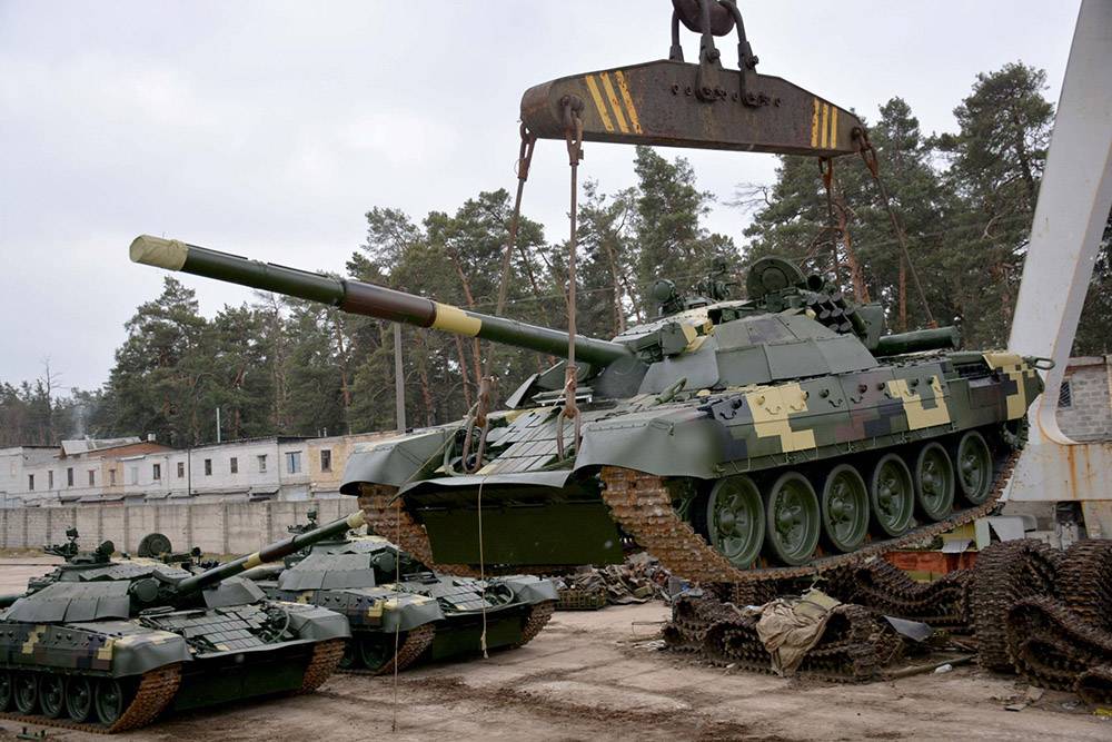 Хотели как лучше: модернизированные Т-72А представили на Украине