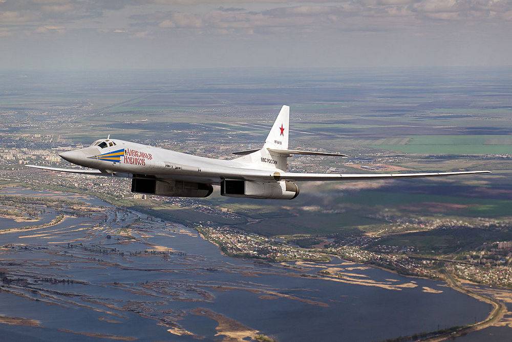 «Русские подбираются к нашим границам»: на Западе оценили полет двух Ту-160