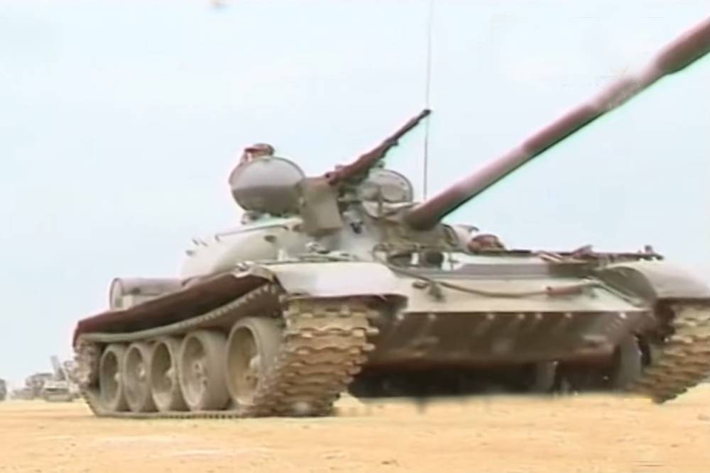 Интересный способ: огневую мощь старых Т-55 и Т-62 усилили в Эритрее